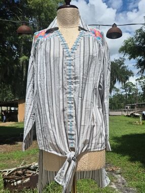 Glitzy Girlz High Low Long Sleeve 100 Cotton Button Up Tunic Embroidered Plus 1X